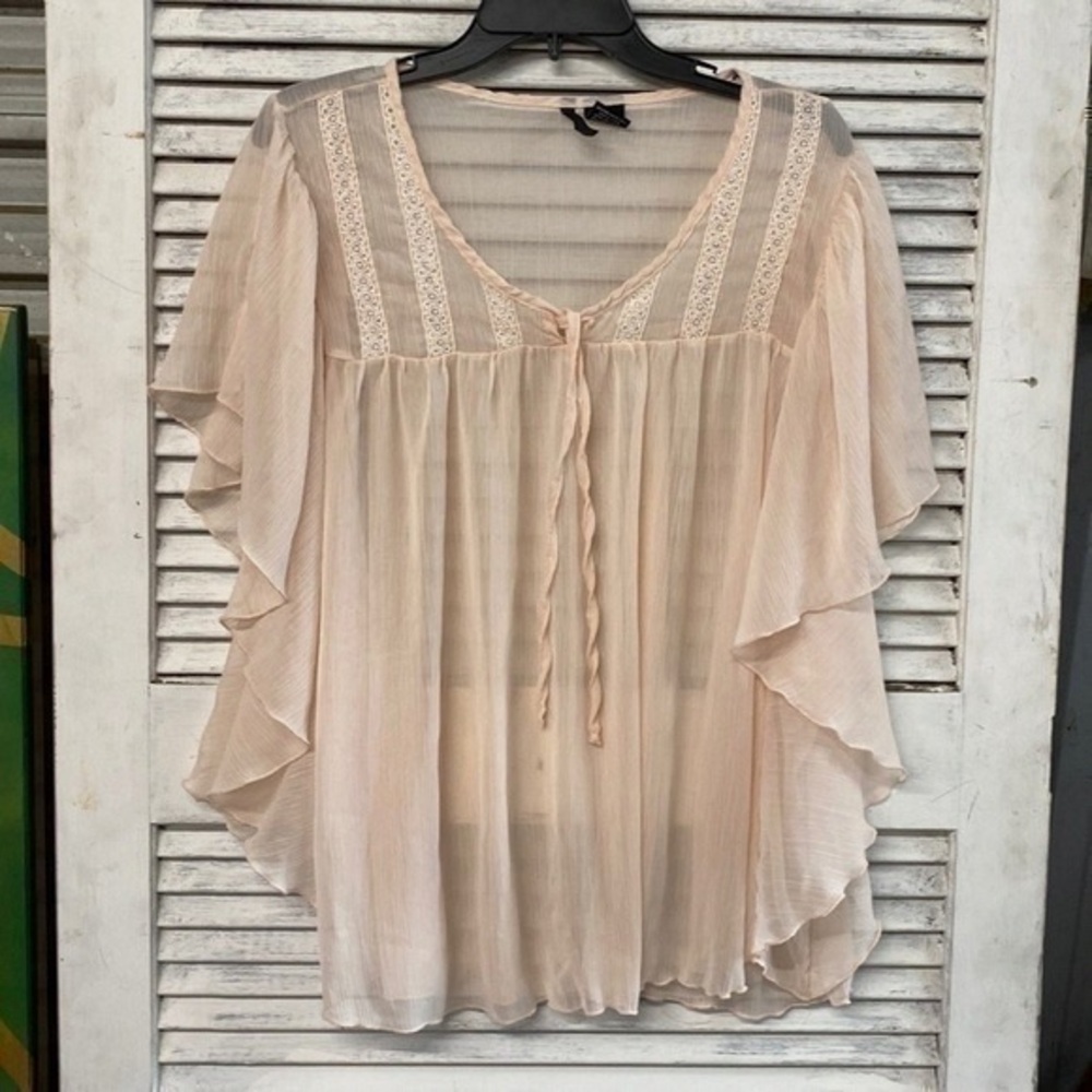 New Directions Cream Blouse with Lace Accents